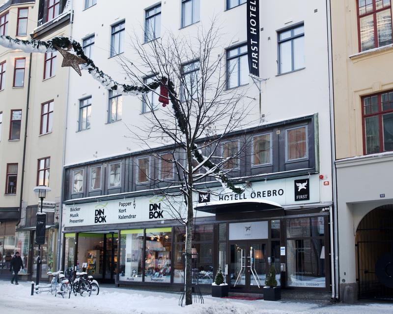 Hotel Oerebro Exterior photo
